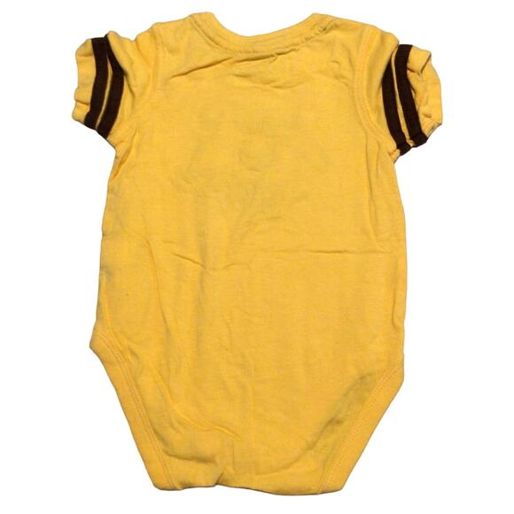 Lot of 4 Infant Size 0-6 months One Piece Nike, Circo, & Jumping Beans Outfits - Picture 5 of 9